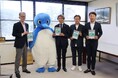 ネッツトヨタ富山が富山県の小学1年生に「アミー学習帳」を7000冊寄贈