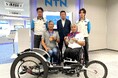 世界パラ陸上メダリストの伊藤選手と上与那原選手がNTNを表敬訪問