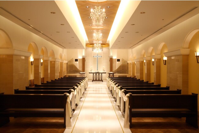 イタリアの修道院をモチーフにした王道のクラシカルなチャペル イタリアの修道院をモチーフにした王道のクラシカルなチャペル