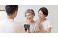 敬老の日・老人週間に、耳をふさがない“聞こえ”を贈る。イヤーカフ型集音器「Cearvol Liberte」を期間限定6,500円OFFで提供