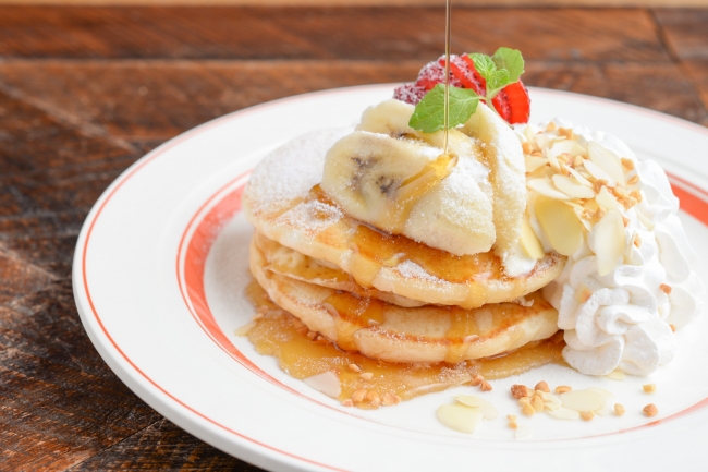 オーダー後に生地から仕上げる自慢のパンケーキ。ふわふわの食感が大人気のNICK看板メニューの一つ。