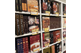 【書店でご当地カレーフェア開催】ご当地レトルトカレー専門店「カレーランド」が東京堂書店とコラボして、12月27日(金)から約2ヶ月間、約100種類のご当地カレーを本棚で販売するイベントを開催します。