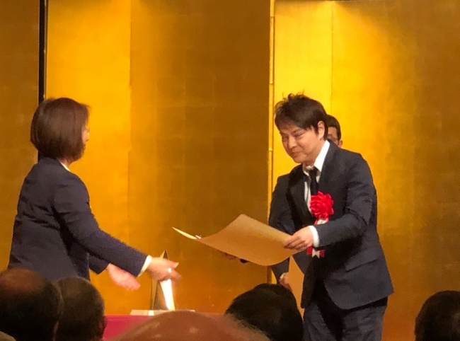 授賞式にて　太田雅人　チーフプロデューサー