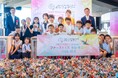おりづるタワー 「おりづるの壁」が１３３万羽を超える折り鶴で満杯に ― 地球還元型の新たな折り紙で「第一羽目」の投入セレモニーを開催 ―