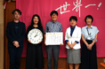 「生徒の声から始まった学校改善」に湖南市から感謝状　株式会社ナカザワの時計寄贈の取り組みを評価