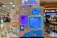 【静岡富士宮市】1日最大176個を販売した、行列のできるわたあめ自販機「CANDY SPIN」8月12日（水）、静岡県富士宮市のイオンモール富士宮に設置。
