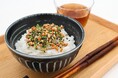 【新商品】ごはんにかけるのは・・・ごはん！？老舗ごまメーカー 和田萬の新発想「食べるお米ふりかけ」