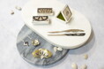 光を宿した彫金の小さな手仕事／「Petit 手仕事ギャラリー　きらめく彫金－Yurie Nakashima's small metalworks－」を紅ミュージアムで開催