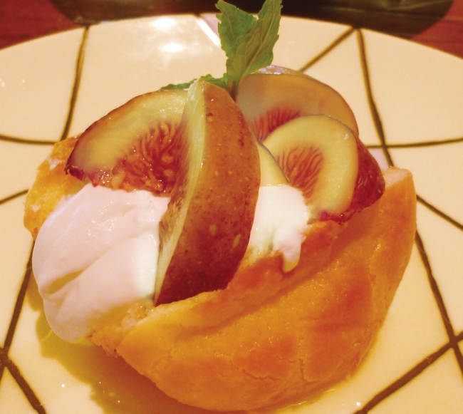 ‘’とよみつひめ’’とフレッシュクリームのババ
