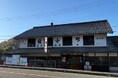 京都府綾部市内唯一の酒蔵を京都府事業承継・引継ぎ支援センターが第三者承継支援を完了。関係者が集まって調印報告会を開催。