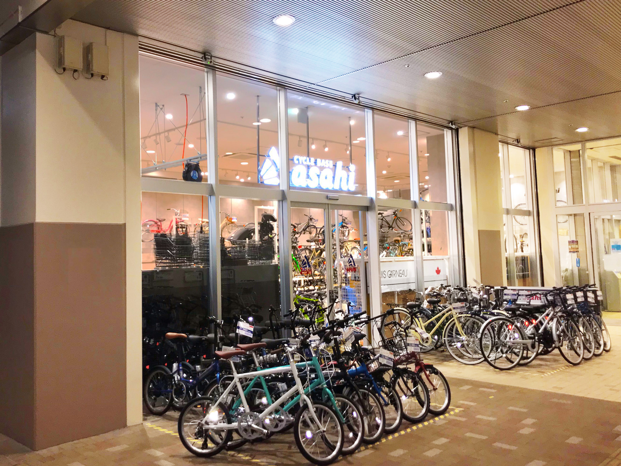 あさひ 自転車 店舗 大型