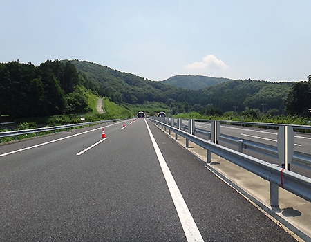 高速道路でのコロコロ測量実績