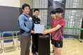 立命館中学校高等学校卓球部に卓球ボールとスタンドを寄贈