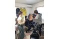 【特許取得】鍼灸マッサージ師が開発。介護現場の声から生まれた機能的でおしゃれな「高島ちぢみ」綿100%ブラウス