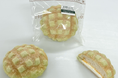 【北海道のセブン‐イレブン限定】「富良野メロンのクリームメロンパン」を7月29日(火)より発売します