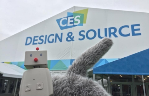 CES2018で大反響！しっぽのついたクッション型セラピーロボット「Qoobo」、ロボット向け音声認識開発キット「AmiVoice Robot SDK」搭載のコミュニケーションロボット「BOCCO」