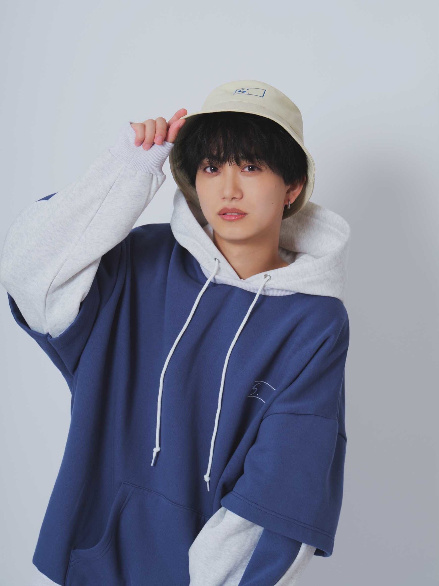 「せりしゅん」オリジナルアパレルグッズ受注販売開始！
