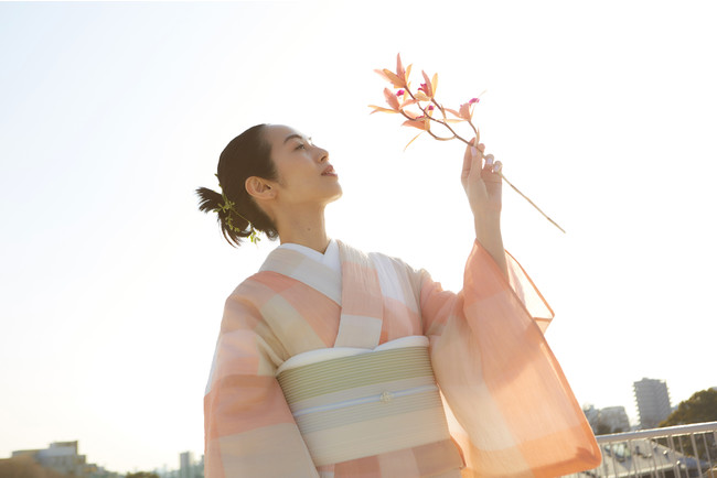 小千谷縮 トーンチェック 陽光 ¥82,500(税込・仕立付き) 小千谷縮 トーンチェック 陽光 ¥82,500(税込・仕立付き)