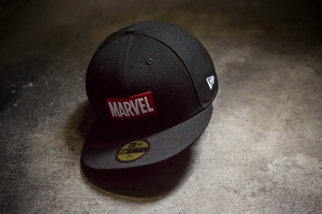 海外限定 MARVEL マーベル 10周年記念 ニューエラ キャップ - 帽子