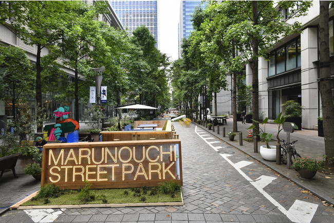 参考：「Marunouchi Street Park 2021 Summer」の様子