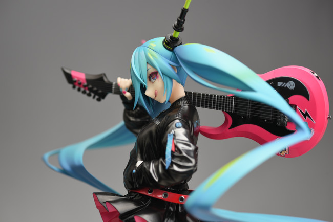 人気イラストレーター・LAMデザインの初音ミクフィギュアが登場