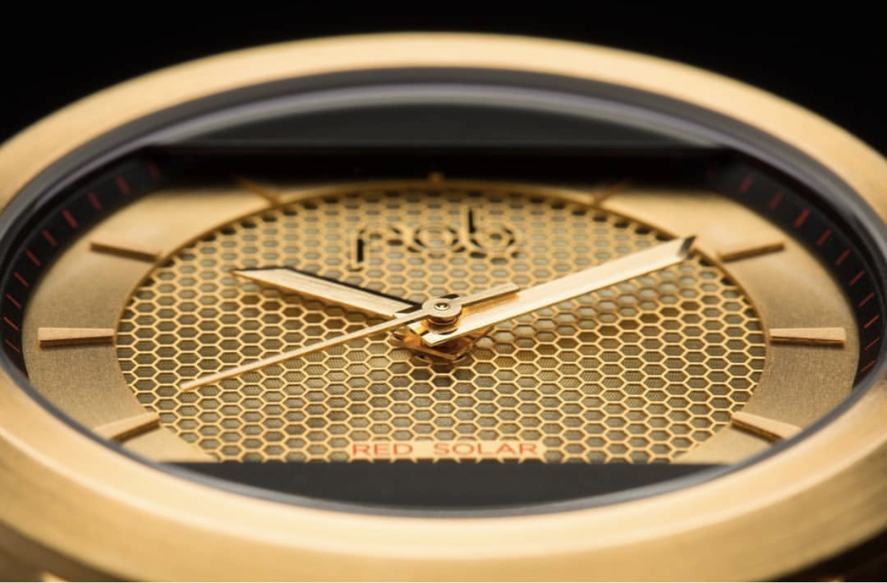 パリ発の腕時計メーカー「FOB Paris(フォブ パリ)」からソーラー