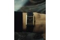 「色彩で再解釈されたTank」2本の“Must de Cartier”が入荷。