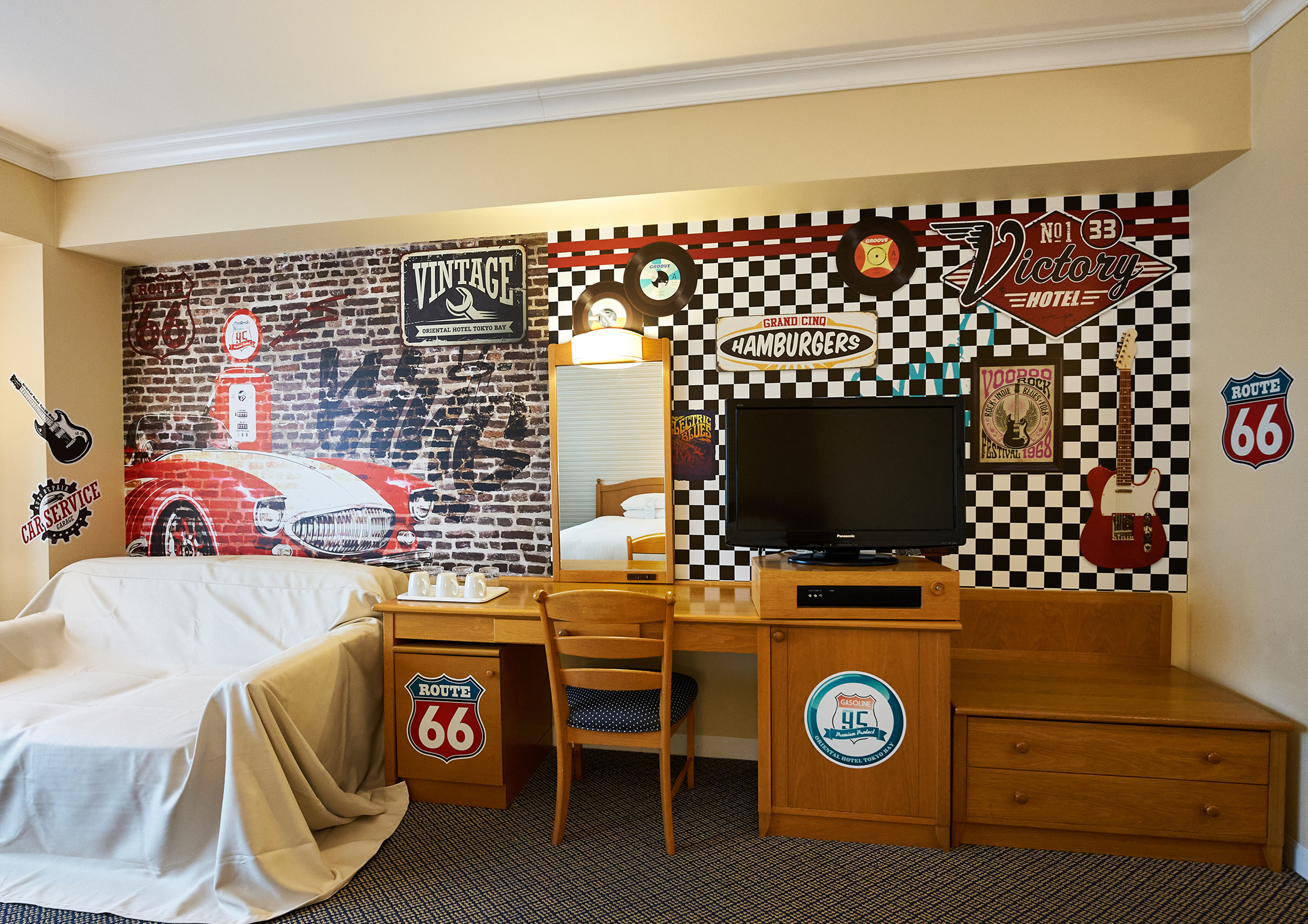 オリエンタルホテル 東京ベイ 今年の夏はホテルでサマバケ 1950年代の古き良きアメリカの世界感を満喫 オリエンタルホテル 東京ベイの アメリカンレトロフェア Hmjのプレスリリース