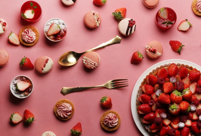 オリエンタルホテル広島 いちごづくしのデザートが約種類並ぶ春季限定のデザートブッフェ 100 Strawberry 開催 株式会社ホテルマネージメントジャパンのプレスリリース