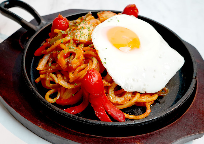 焼きナポリタン ¥980 焼きナポリタン ¥980