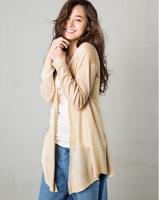 風通しがよい ｕｖカットひんやりカシュクールカーデ 素肌の透け感を大人の涼感コーデのポイントに 株式会社ベルーナのプレスリリース