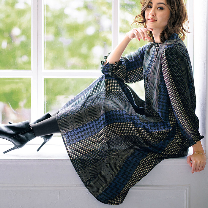 トレンド感のあるプリントで上品な女性らしさを演出 秋らしい色合いの ピンタック使いプリントワンピース 1枚 でコーディネートが完成するロング丈デザイン 株式会社ベルーナのプレスリリース トレンド感のあるプリントで上品な女性らしさを演出 秋らしい色合いの ピンタック使いプリントワンピース 1枚 でコーディネートが完成するロング丈デザイン 株式会社ベルーナのプレスリリース