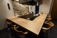 寒さ対策にATTA-COUNTERを新導入。焼き鳥の名店「から嶋」、2025年6月3日グランドオープン