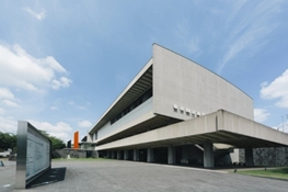 東京国立近代美術館　本館　外観