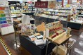 透明なキューブがキャンバスに！？有隣堂藤沢店にて「キットパス」で描くアクリルキューブ体験コーナーが登場！8月22日(土)・23日(日)にはインストラクターによるサポート実施
