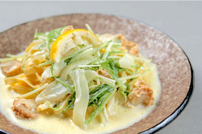 スパゲッティーニ アサリと青のりのクリームソース ¥1,200(税込) アサリの旨味と、青のりの風味をふんだんに引き出した濃厚パスタ スパゲッティーニ アサリと青のりのクリームソース ¥1,200(税込) アサリの旨味と、青のりの風味をふんだんに引き出した濃厚パスタ