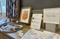 クラウドファンディング発アートブランド「Suu to.」、株式会社日比谷花壇が指定管理する軽井沢町 重要文化財 旧三笠ホテルのミュージアムショップにて10月1日より販売開始