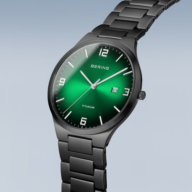 ブランド史上最軽のリンクウォッチが登場！北欧デンマークの腕時計 