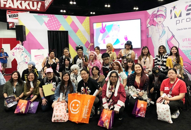 ▲Anime Expo2019（アメリカ）でのファンとの写真