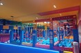 ラウンドワンスタジアム 博多・半道橋店のリニューアルに伴い、巨大屋内アスレチック「NINJA CHALLENGE」を提供　株式会社ワン・ステップ