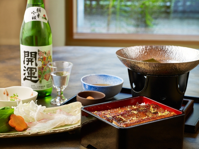 日本料理 芝桜「開運 鯛しゃぶとうな重 金箔飾り」