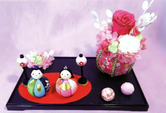 リーガロイヤルホテル（大阪）】ひな祭りの飾りをお花で作る