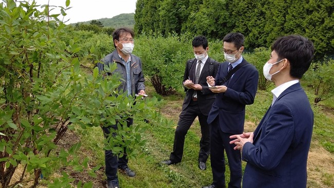 フレンチダイニング トップ オブ キョウトのシェフとマネジャーが2022年6月に北海道へ食材視察訪問