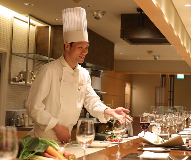 シェフ 寺田 和史(てらだ かずふみ) シェフ 寺田 和史(てらだ かずふみ)