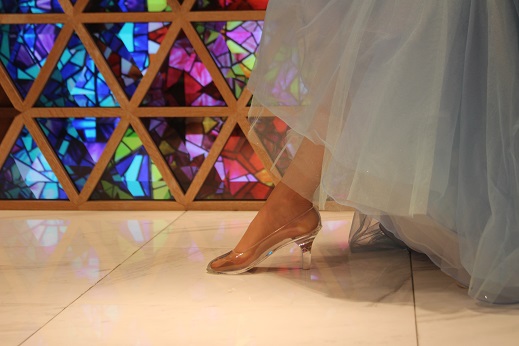 リーガロイヤルホテル京都 本当に履けるガラスの靴で あなたの彼女がプリンセスに 聖 セイント プロポーズ ステイプラン 企業リリース 日刊工業新聞 電子版