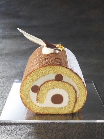 リーガロイヤルホテル 大阪 日本一のロールケーキを決めるコンテストで坂本美菜子が3位入賞 入賞作品 ごぼうロール を販売 ロイヤルホテルのプレスリリース