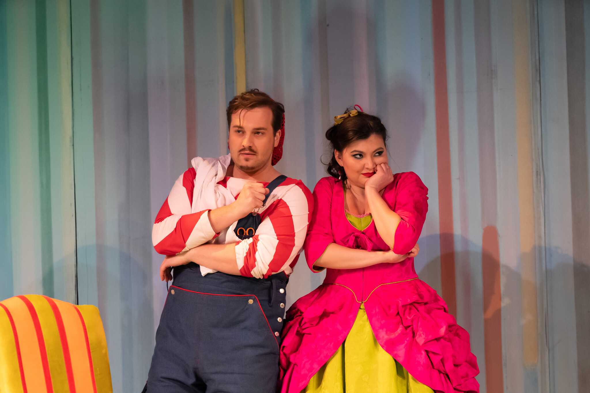 アミカチーナ・テウトのリーフレット