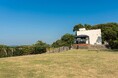 淡路島西海岸に愛犬と泊まれる1日1組限定のドッグラン付き貸別荘「Dog Villa TOWA(永遠)」がグランドオープン!瀬戸内海を望む絶景ロケーションで過ごす特別なひととき―