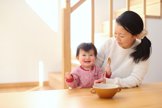 ママと赤ちゃんの笑顔を守る、栄養機能食品「マタニティスープ」