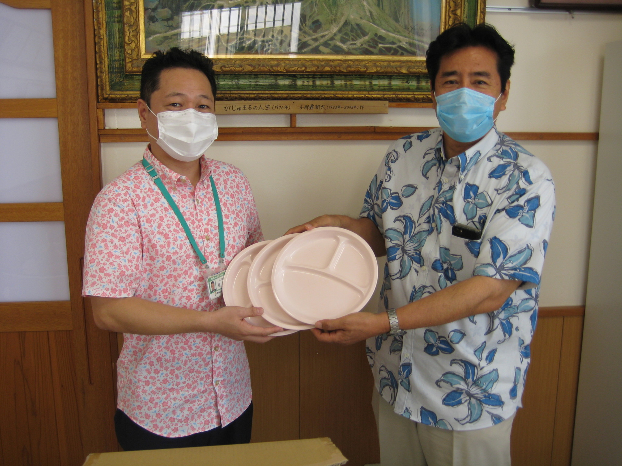 セブン イレブン 沖縄で使用されたbio Limex Bagをアップサイクル 再製品化した Limexランチプレート を児童養護施設の寄贈品として提供 Tbmのプレスリリース